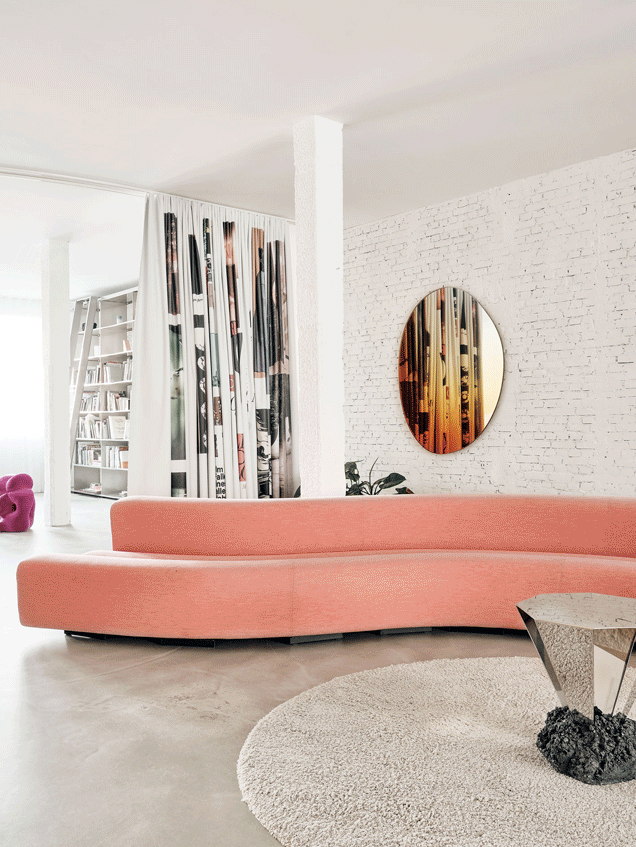 20年代废弃造纸厂被改造成家：没有隔墙，就像一处画廊！[设计头条]